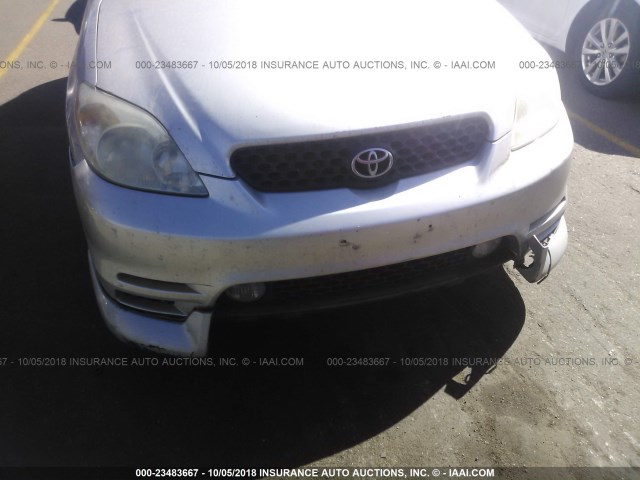 2T1KR32EX3C071242 - 2003 TOYOTA COROLLA MATRIX XR SILVER photo 6