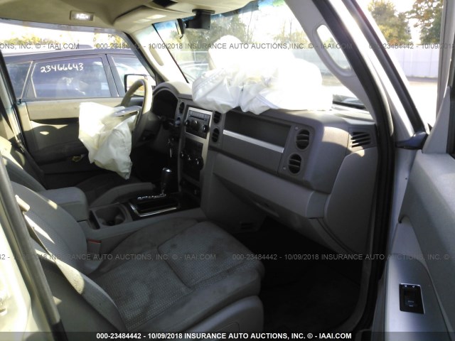 1J8HG48K78C235722 - 2008 JEEP COMMANDER SPORT Ոսկեգույն լուսանկար 5