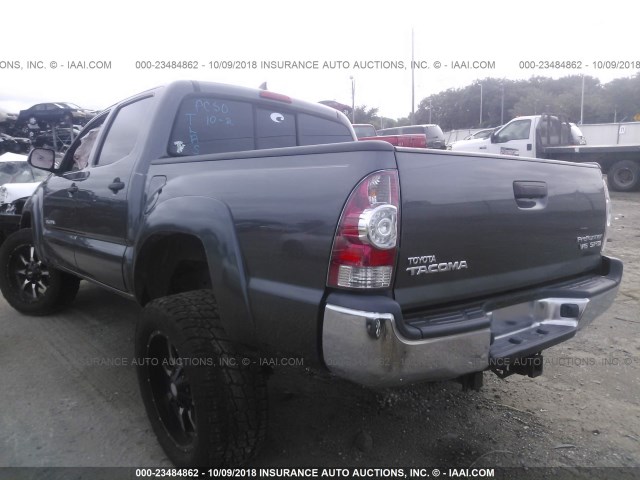 5TFJU4GN2FX088048 - 2015 TOYOTA TACOMA DOUBLE CAB PRERUNNER GRAY photo 3