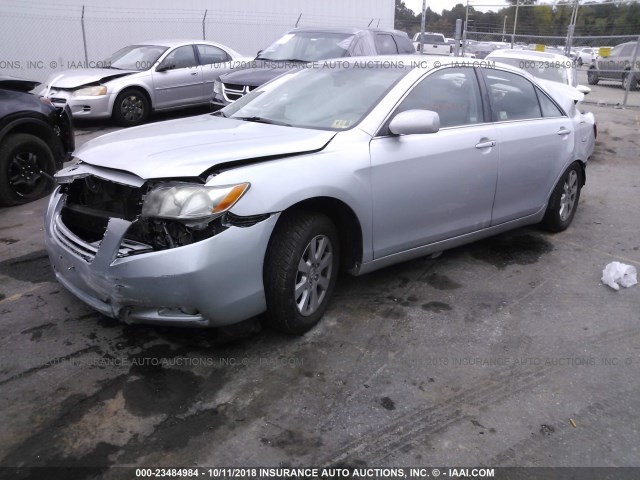 4T1BK46K57U037126 - 2007 TOYOTA CAMRY NEW GENERAT LE/XLE/SE SILVER photo 2