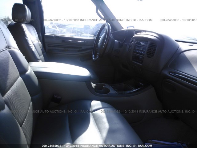 5LMEU27R22LJ18023 - 2002 LINCOLN NAVIGATOR 红色 照片 5