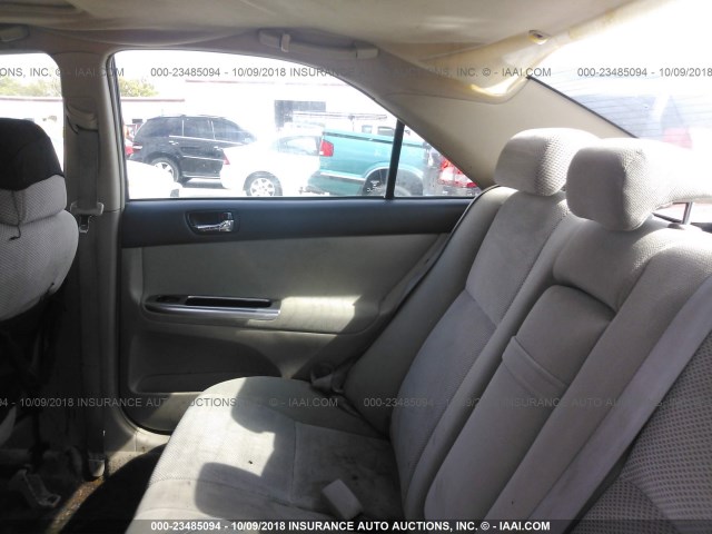 4T1BE32K75U392657 - 2005 TOYOTA CAMRY LE/XLE/SE RED photo 8