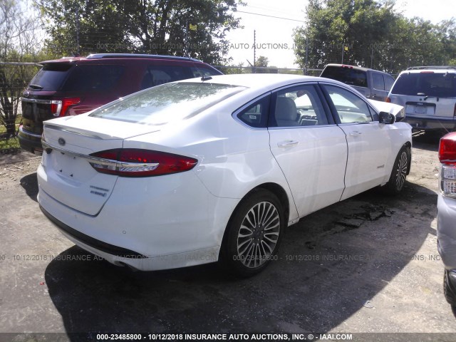 3FA6P0RU6JR141240 - 2018 FORD FUSION TITANIUM/PLATINUM HEV WHITE photo 4