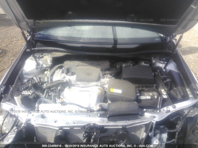 4T1BF1FK7HU639952 - 2017 TOYOTA CAMRY LE/XLE/SE/XSE 银色 照片 10