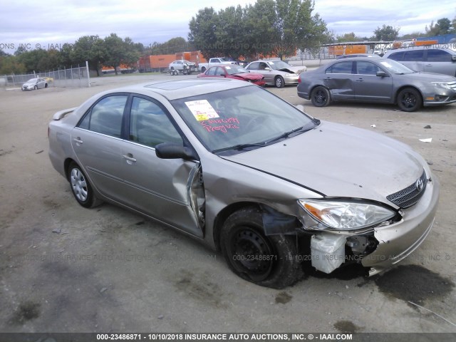 4T1BE32K02U531717 - 2002 TOYOTA CAMRY LE/XLE/SE GOLD photo 1