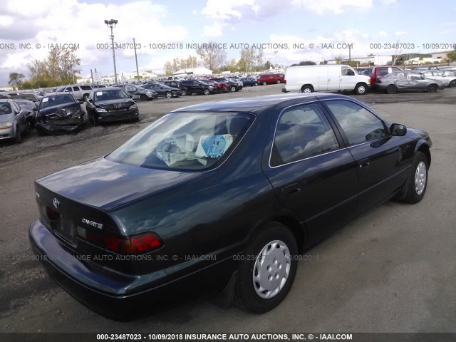 4T1BG28K2WU221392 - 1998 TOYOTA CAMRY CE/LE/XLE 绿色 照片 4