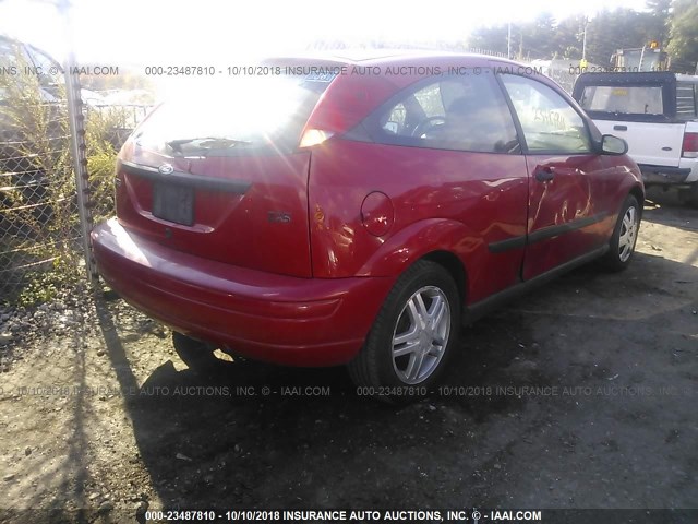 3FAFP31312R228484 - 2002 FORD FOCUS ZX3 RED photo 4