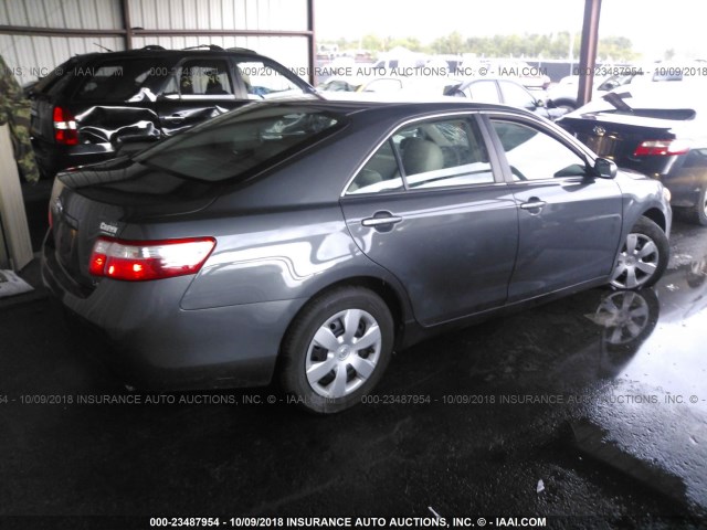 4T1BE46K09U411751 - 2009 TOYOTA CAMRY SE/LE/XLE GRAY photo 4