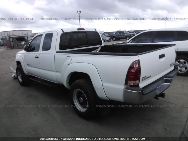 5TETU62N95Z015777 - 2005 TOYOTA TACOMA PRERUNNER ACCESS CAB WHITE photo 3