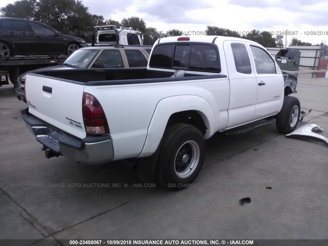 5TETU62N95Z015777 - 2005 TOYOTA TACOMA PRERUNNER ACCESS CAB WHITE photo 4