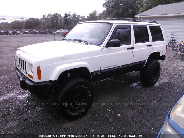 1J4FF68S7XL667023 - 1999 JEEP CHEROKEE SPORT/CLASSIC WHITE photo 2