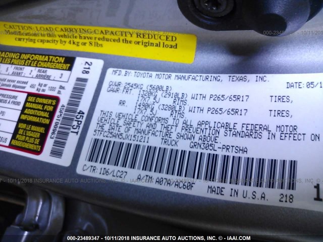 5TFCZ5AN5JX151211 - 2018 TOYOTA TACOMA DBL CAB/SR/TRDSPT/OR/PRO ვერცხლისფერი ფოტო 9