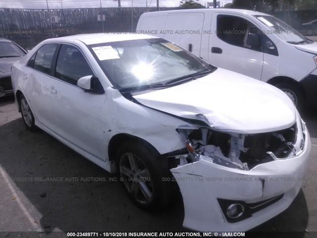 4T1BF1FK9CU168895 - 2012 TOYOTA CAMRY SE/LE/XLE WHITE photo 6