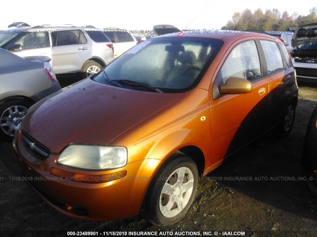 KL1TD62635B389189 - 2005 CHEVROLET AVEO LS ORANGE photo 2
