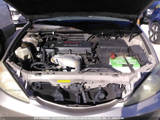 4T1BE32KX2U568001 - 2002 TOYOTA CAMRY LE/XLE/SE Champagne photo 10