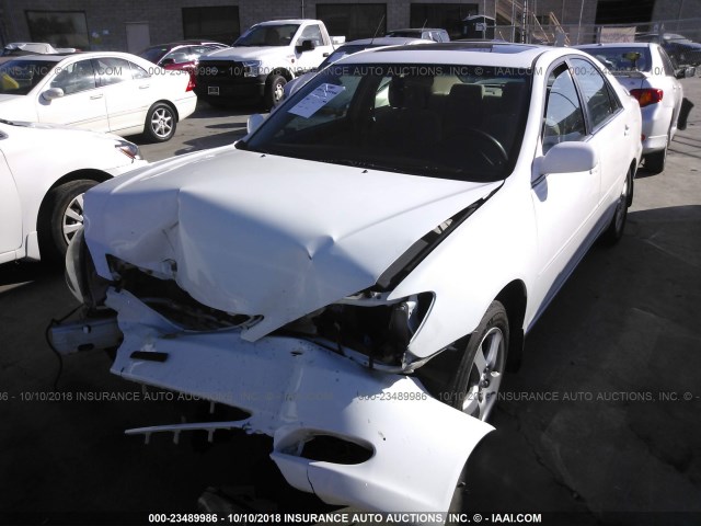 JTDBE32K630163105 - 2003 TOYOTA CAMRY LE/XLE Ақ фото 2