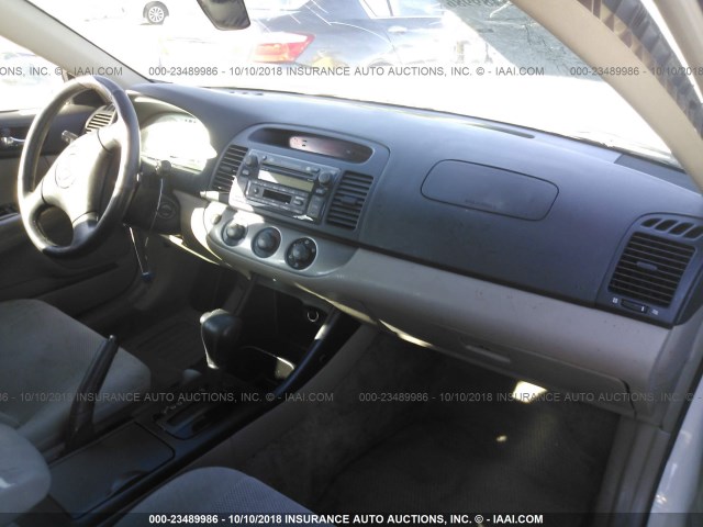 JTDBE32K630163105 - 2003 TOYOTA CAMRY LE/XLE Ақ фото 5