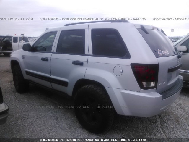 1J4GR48K65C715642 - 2005 JEEP GRAND CHEROKEE LAREDO/COLUMBIA/FREEDOM 银色 照片 3