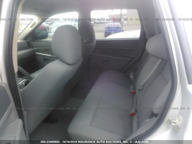 1J4GR48K65C715642 - 2005 JEEP GRAND CHEROKEE LAREDO/COLUMBIA/FREEDOM 银色 照片 8