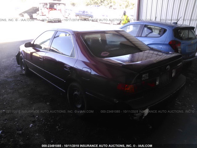 JT2BG22K8Y0416249 - 2000 TOYOTA CAMRY CE/LE/XLE 勃艮第红 照片 3