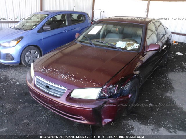 JT2BG22K8Y0416249 - 2000 TOYOTA CAMRY CE/LE/XLE 勃艮第红 照片 6