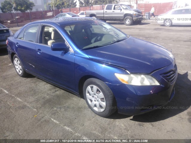 4T4BE46K98R018156 - 2008 TOYOTA CAMRY CE/LE/XLE/SE BLUE photo 1