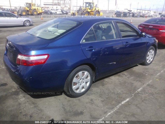 4T4BE46K98R018156 - 2008 TOYOTA CAMRY CE/LE/XLE/SE BLUE photo 4