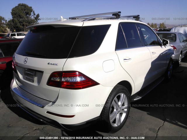 4JGDA5HB3CA096086 - 2012 MERCEDES-BENZ ML 350 4MATIC WHITE photo 4