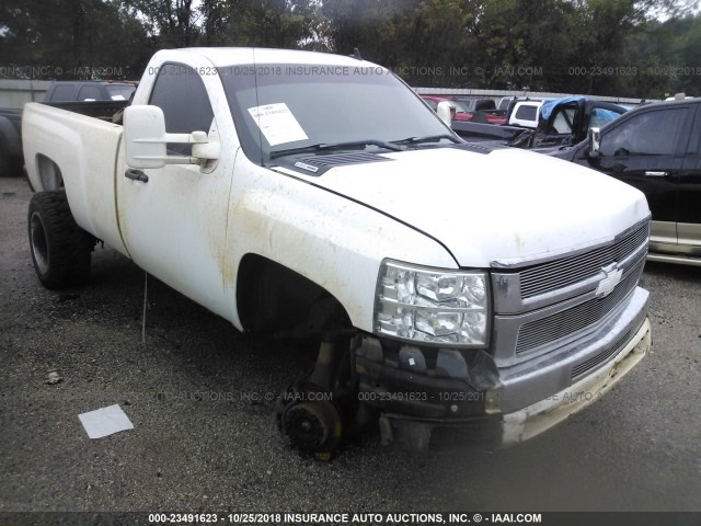 1GBHK34697E548142 - 2007 CHEVROLET SILVERADO K3500 WHITE photo 6