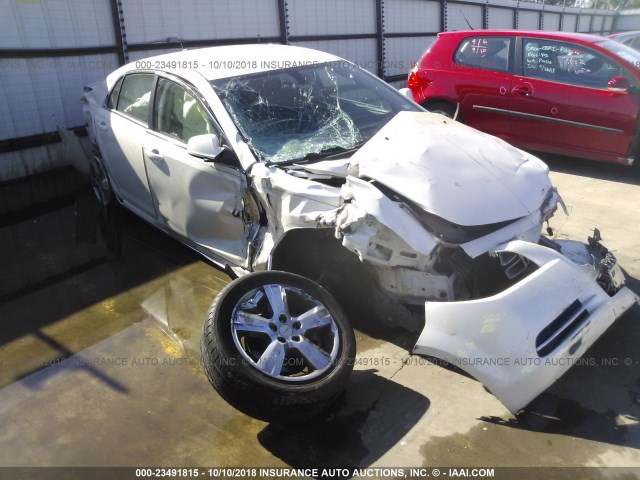 1G1ZC5EBXAF284122 - 2010 CHEVROLET MALIBU 1LT WHITE photo 1