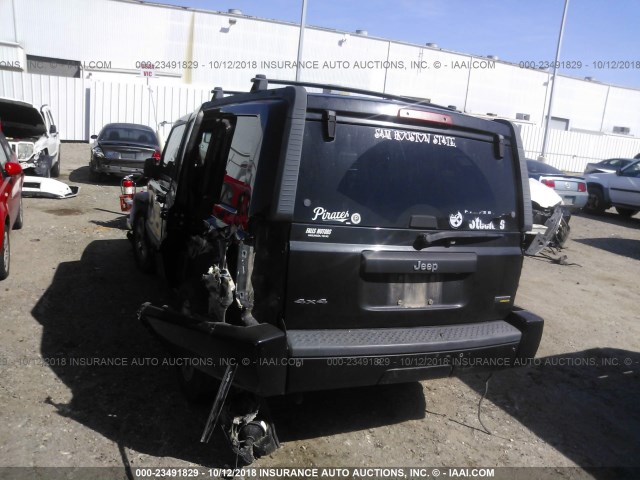 1J8HG48P27C671243 - 2007 JEEP COMMANDER BLACK photo 3