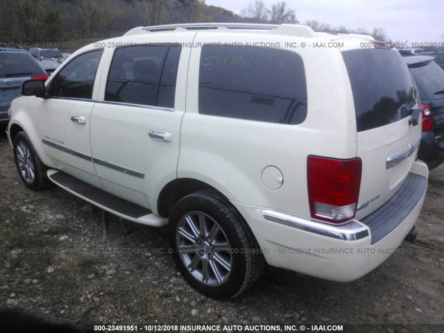 1A8HW58258F101959 - 2008 CHRYSLER ASPEN LIMITED CREAM photo 3