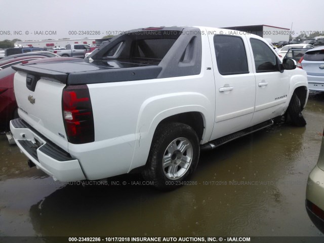 3GNFK22099G162979 - 2009 CHEVROLET AVALANCHE K1500 LT WHITE photo 4