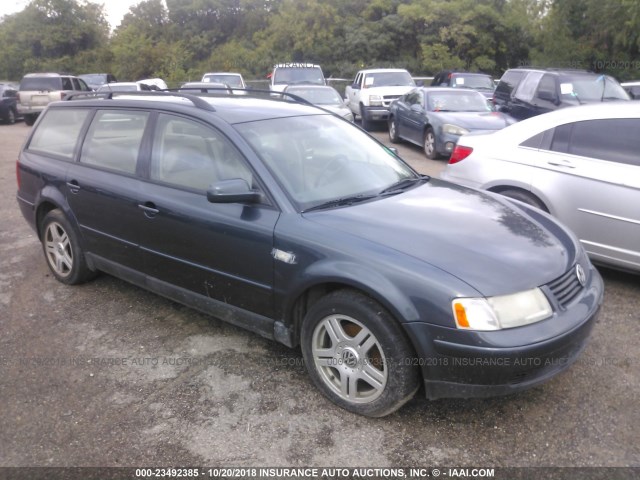 WVWVD23B8YE272233 - 2000 VOLKSWAGEN PASSAT GLX 黑色 照片 1