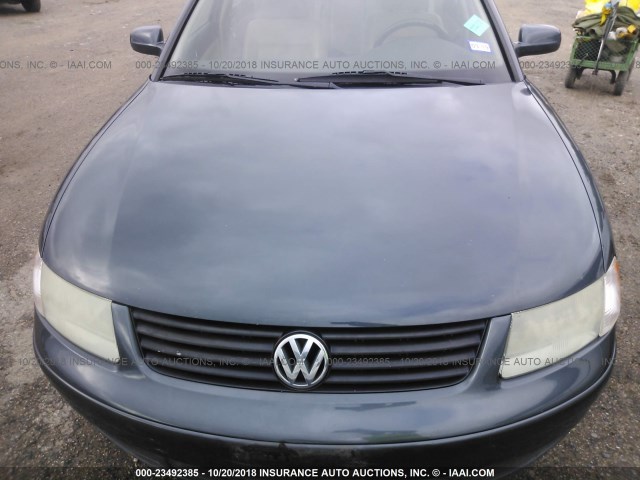 WVWVD23B8YE272233 - 2000 VOLKSWAGEN PASSAT GLX 黑色 照片 10