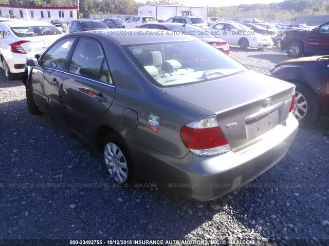 4T1BE32K95U631478 - 2005 TOYOTA CAMRY LE/XLE/SE Сұр фото 3