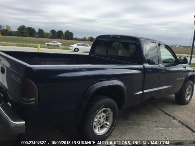 1B7GG22N21S204335 - 2001 DODGE DAKOTA BLUE photo 4