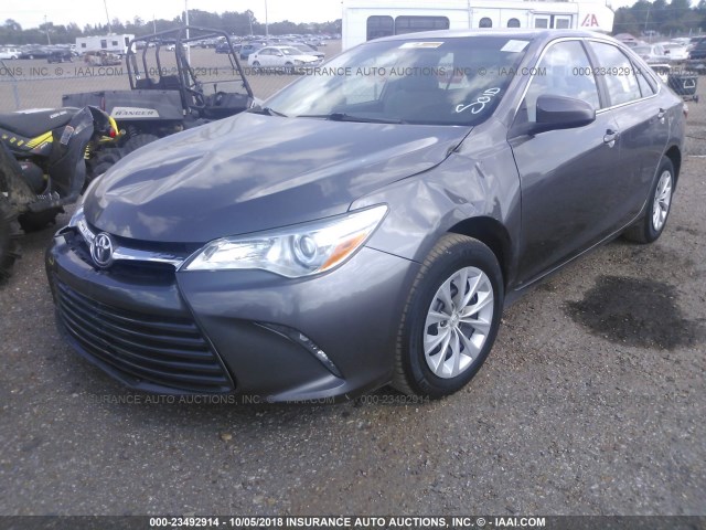 4T1BF1FKXGU564081 - 2016 TOYOTA CAMRY LE/XLE/SE/XSE 灰色 照片 2