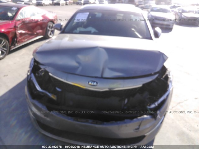 5XXGT4L32JG198471 - 2018 KIA OPTIMA LX/S GRAY photo 6