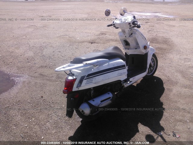 LC2D2H125GC100191 - 2016 KYMCO USA INC LIKE 200I WHITE photo 4