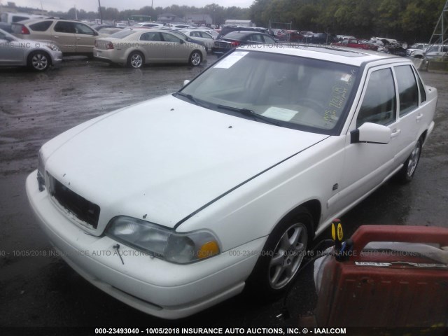 YV1LS56D9Y2641771 - 2000 VOLVO S70 GLT/SE WHITE photo 2