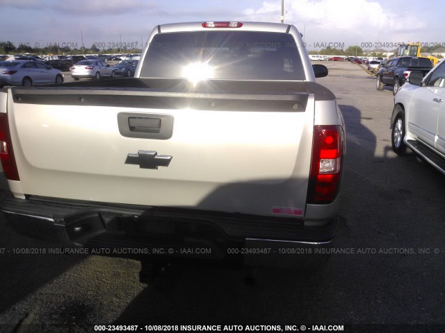 2GCEC13C271504590 - 2007 CHEVROLET SILVERADO C1500 CREW CAB GRAY photo 6