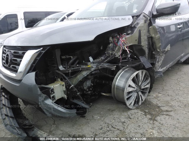 5N1DR2MM9HC651696 - 2017 NISSAN PATHFINDER S/SV/SL/PLATINUM SILVER photo 6