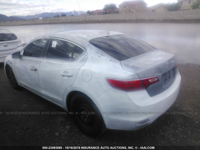 19VDE1F77DE008857 - 2013 ACURA ILX 20 TECH WHITE photo 3
