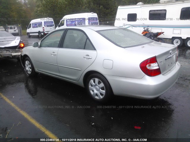 JTDBE32K330169511 - 2003 TOYOTA CAMRY LE/XLE Бежевый фото 3