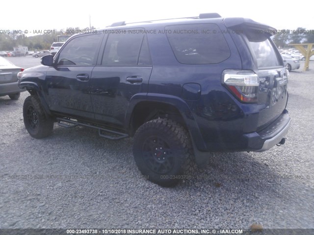 JTEBU5JR8G5395173 - 2016 TOYOTA 4RUNNER SR5 PREM/LTDL/TRAIL/TRD Navy photo 3