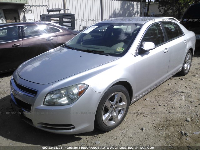 1G1ZH57B39F243566 - 2009 CHEVROLET MALIBU 1LT SILVER photo 2
