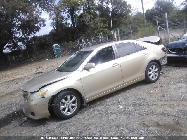 4T1BF3EK9BU627192 - 2011 TOYOTA CAMRY SE/LE/XLE GOLD photo 2