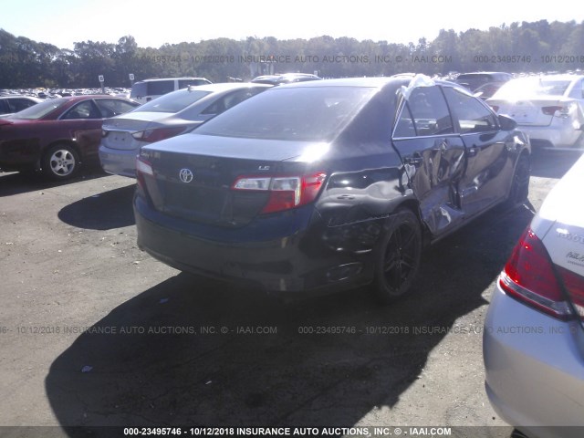 4T1BF1FK4CU081745 - 2012 TOYOTA CAMRY SE/LE/XLE BLACK photo 4