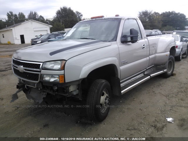 1GCJK34D66E217643 - 2006 CHEVROLET SILVERADO K3500 GOLD photo 2